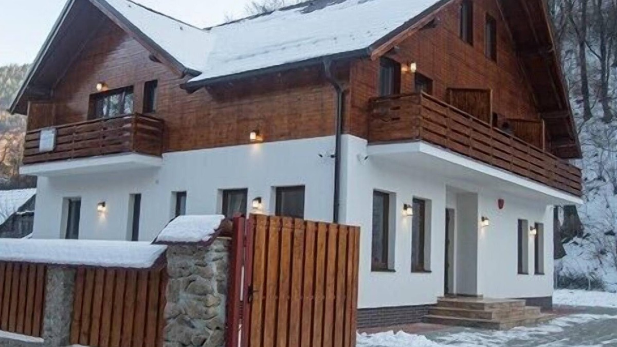 Gales House | Pensiunea Livada Amely