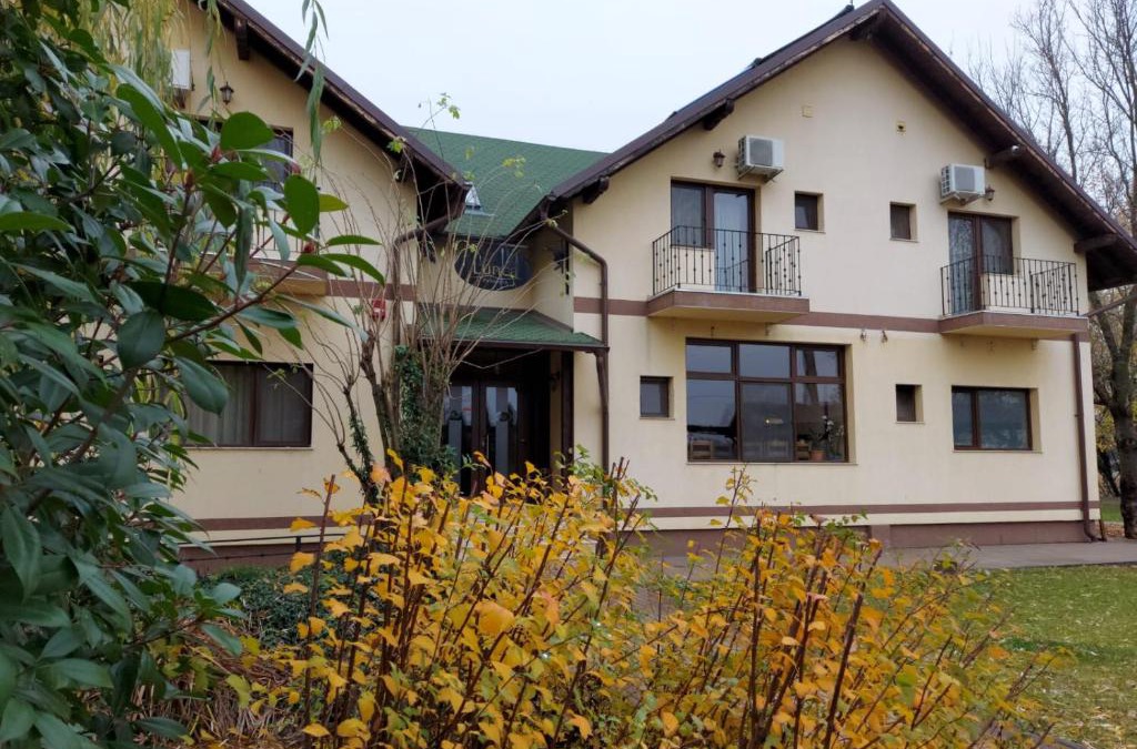 Arad House | Pensiunea Lunca