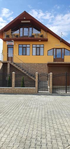 Cerna House | Pensiunea Maria