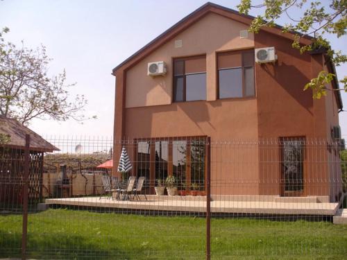 Corbu House | Pensiunea Socrita
