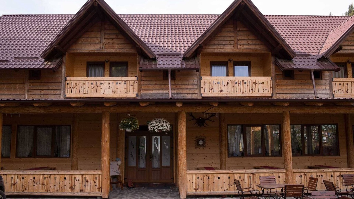 Damuc House | Pensiunea Vânătorul