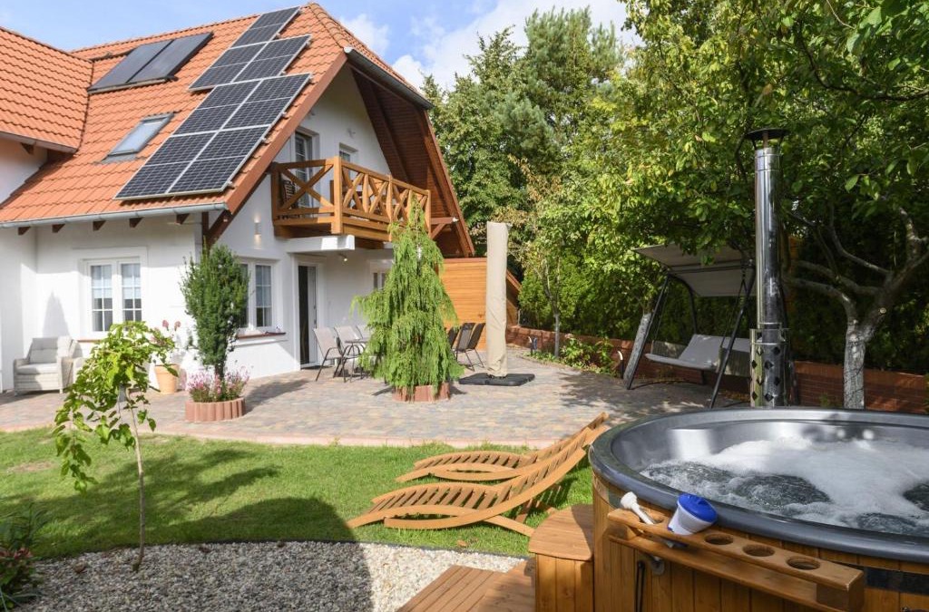 Bytow House | Pensjonat Srebrny Klon
