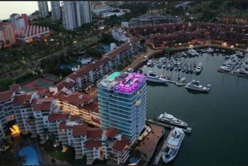 Isla Iguana Apartment | Pent-house in Nautico Building in Puerto Vallarta