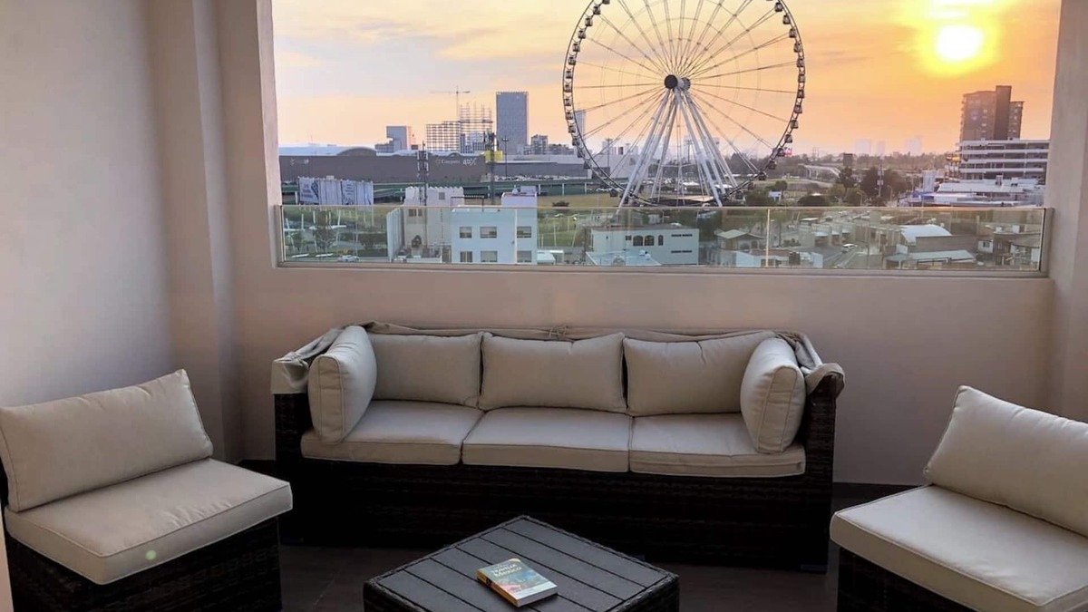 Angelopolis Apartment | Penthouse in front of Estrella de Puebla 16 guest