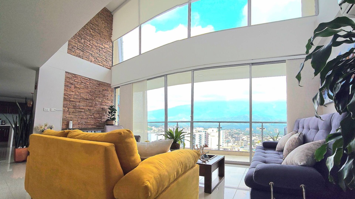 Ibague Apartment | Penthouse 3-bedroom apartment in pleasant Ibagué with AC, WiFi and terrace