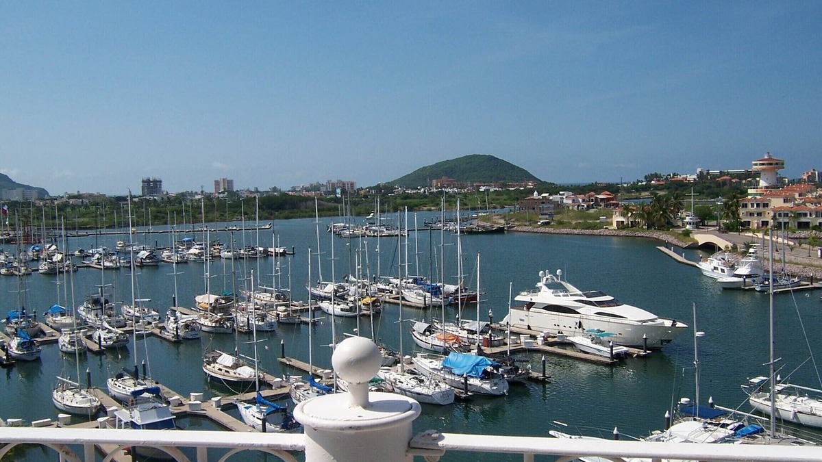 Marina Mazatlan Condo | Penthouse 3 Bedroom Condo
