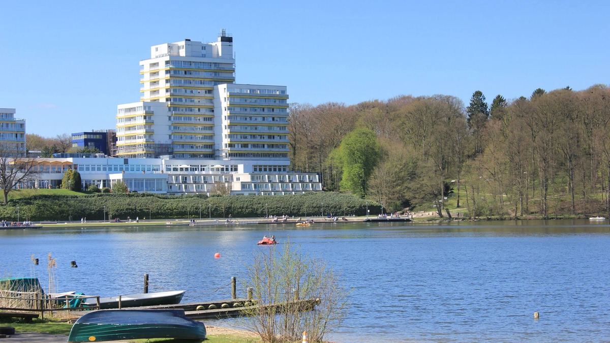 Bad Segeberg Apartment | Penthouse apartment with a fantastic view of Lake Segeberger See