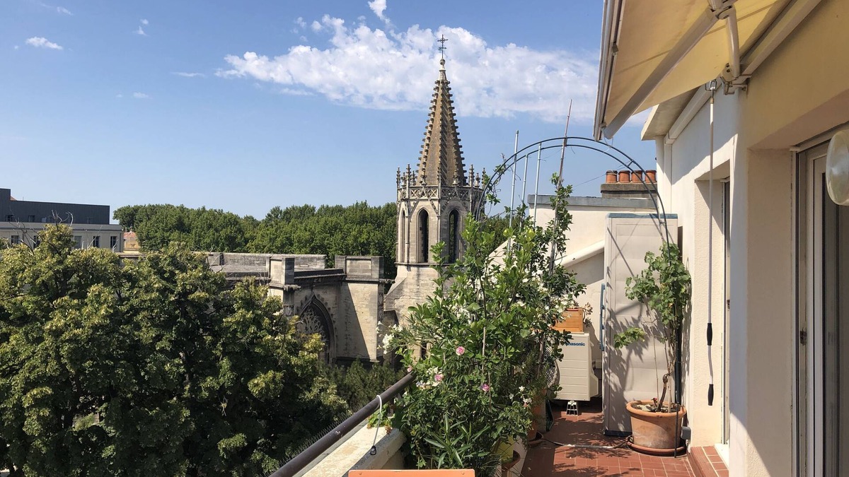 Avignon City Centre Apartment | Penthouse apartment "Belvédère", intramuros, peace and comfort guaranteed
