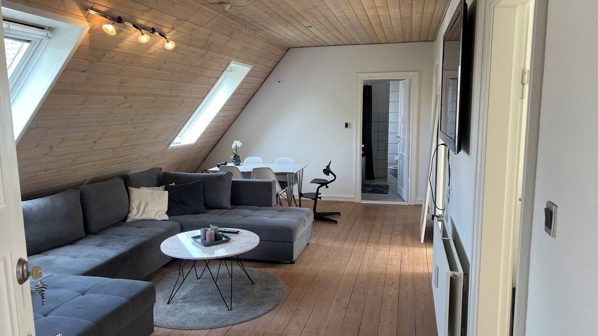 Esbjerg Apartment | Penthouse apartment in Esbjerg townhouse