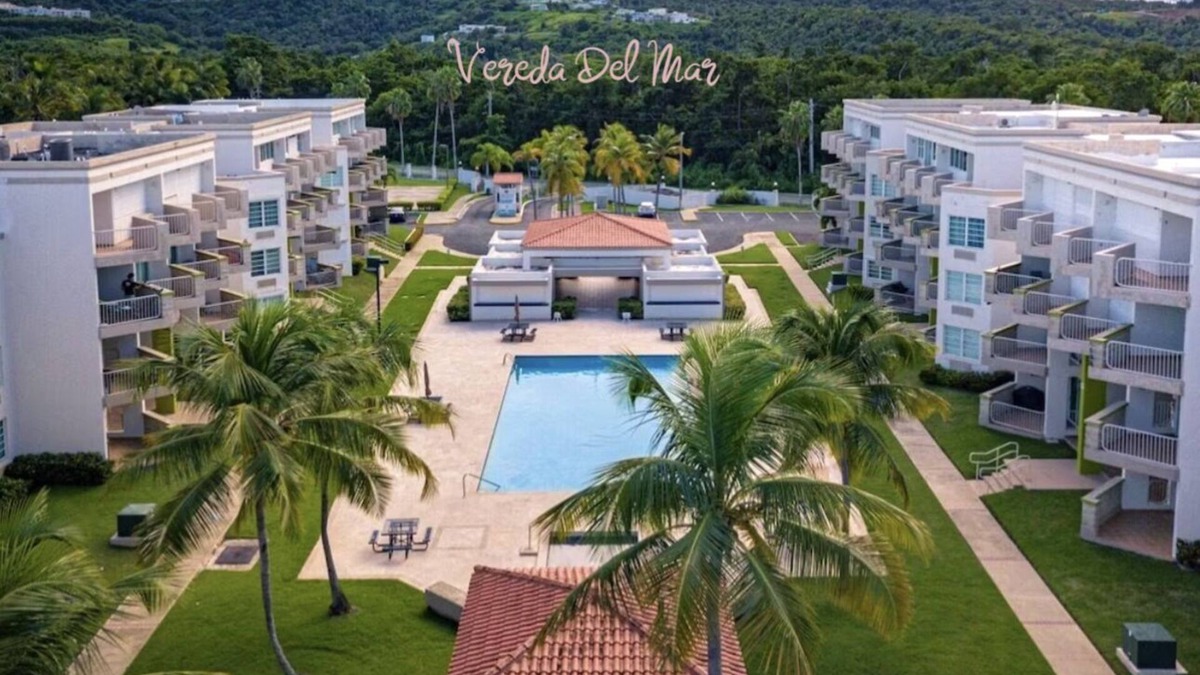 Zarzal Condo | Penthouse By The Beach