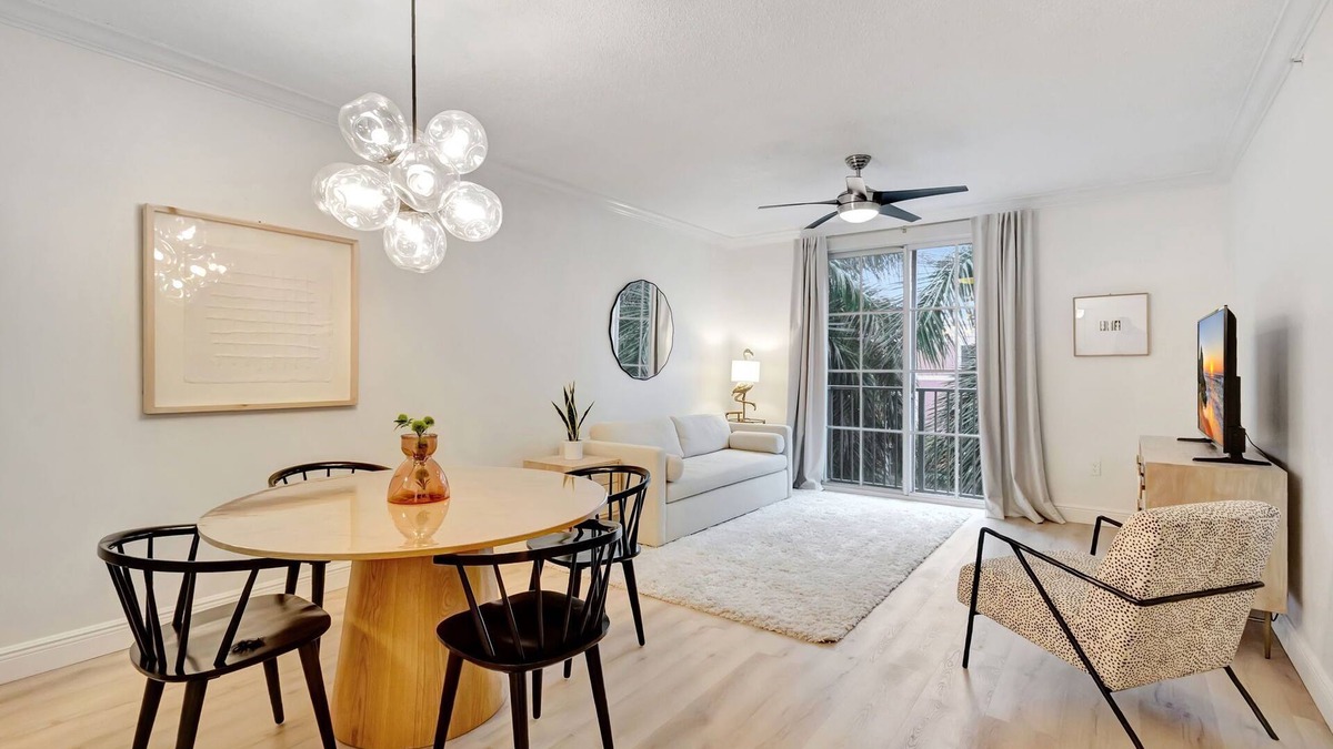 Grandview Heights Apartment | Penthouse Chic in Downtown WPB - 1BR Condo w/Pool, Gym & Garage Parking