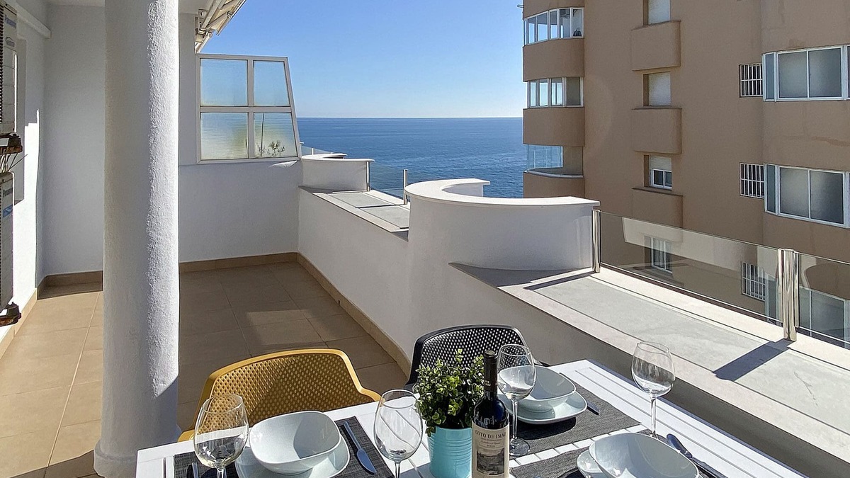 Fuengirola Apartment | Penthouse first line beach, with large terrace, bbq, pool and sea views.