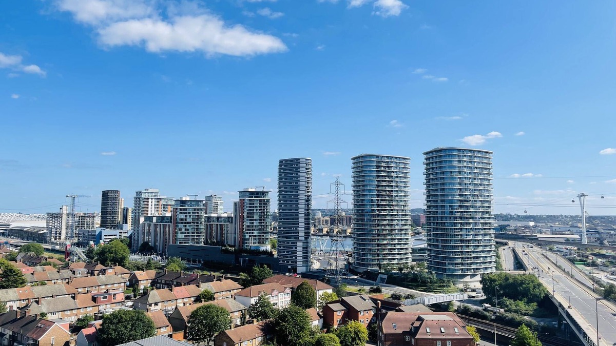 Canning Town South Apartment | Penthouse