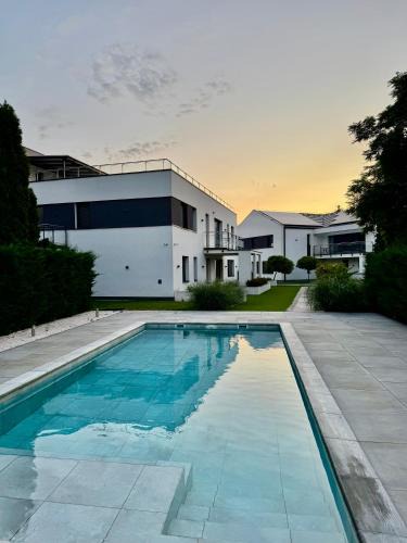 Hajduszoboszlo Apartment | Penthouse Happy Seasons