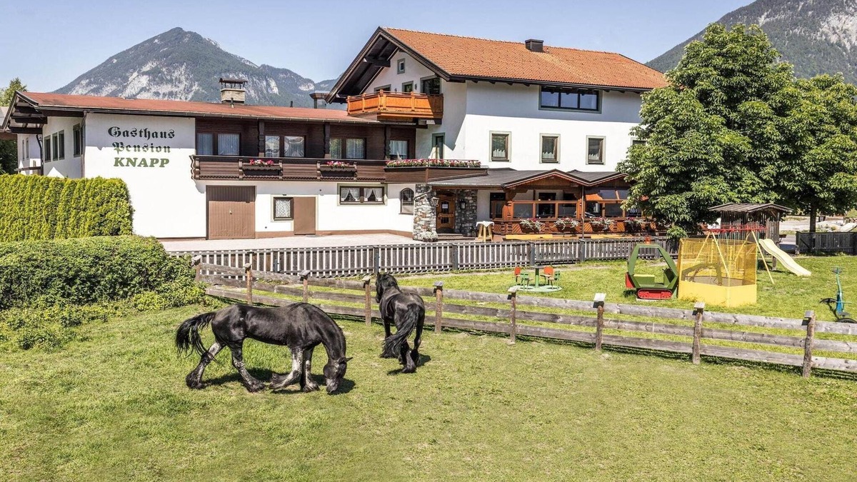 Strass im Zillertal Apartment | Penthouse in Zillertal near Nature Park