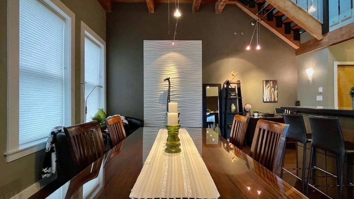Downtown Victoria Condo | Penthouse Loft Retreat