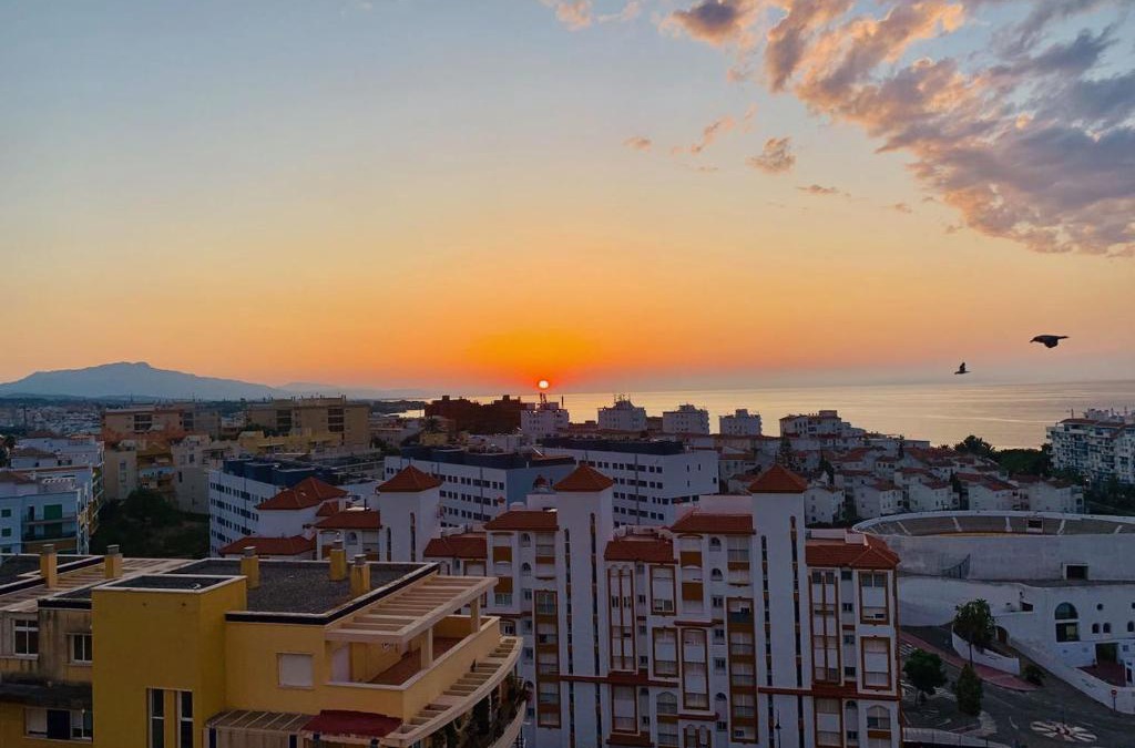 Estepona Apartment | Penthouse mit private Dachterrasse und Blick auf das Meer, Berge ,Hafen