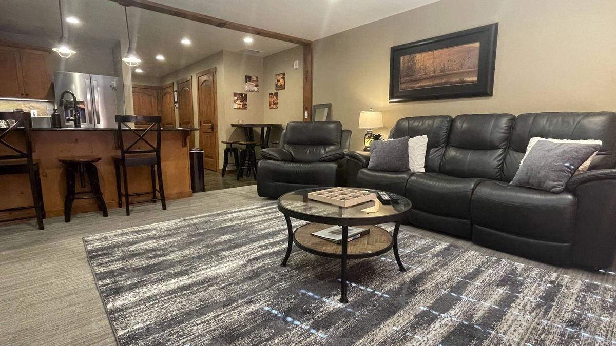Kellogg Condo | Penthouse Mountain Haven with Spa Room. Sleeps 6!
