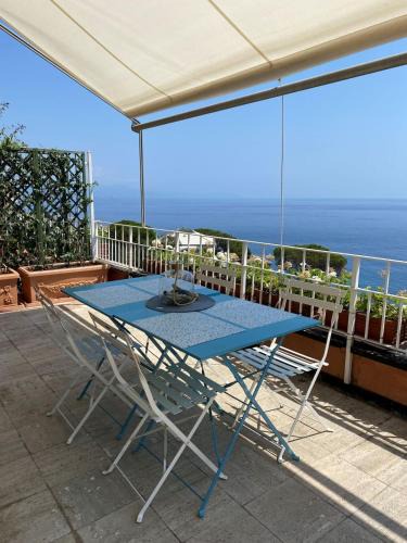 Arenzano Apartment | Penthouse - Pineta di Arenzano