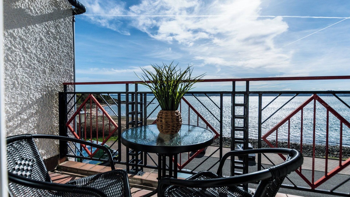 St. Davids Apartment | Penthouse River View near Edinburgh