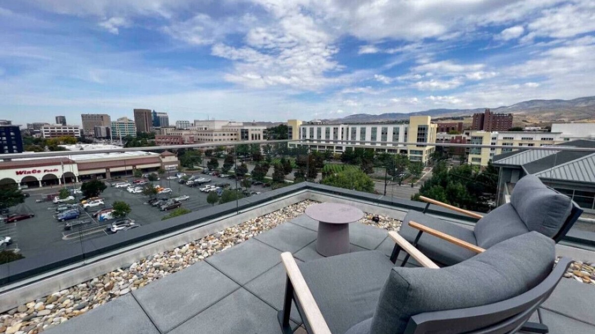 Boise Apartment | Penthouse Views + Iconic El Capitan Ambiance