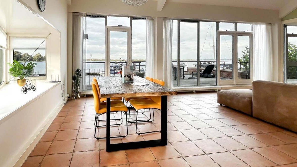 Municipality of Uitgeest House | Penthouse with a view of the Uitgeestermeer