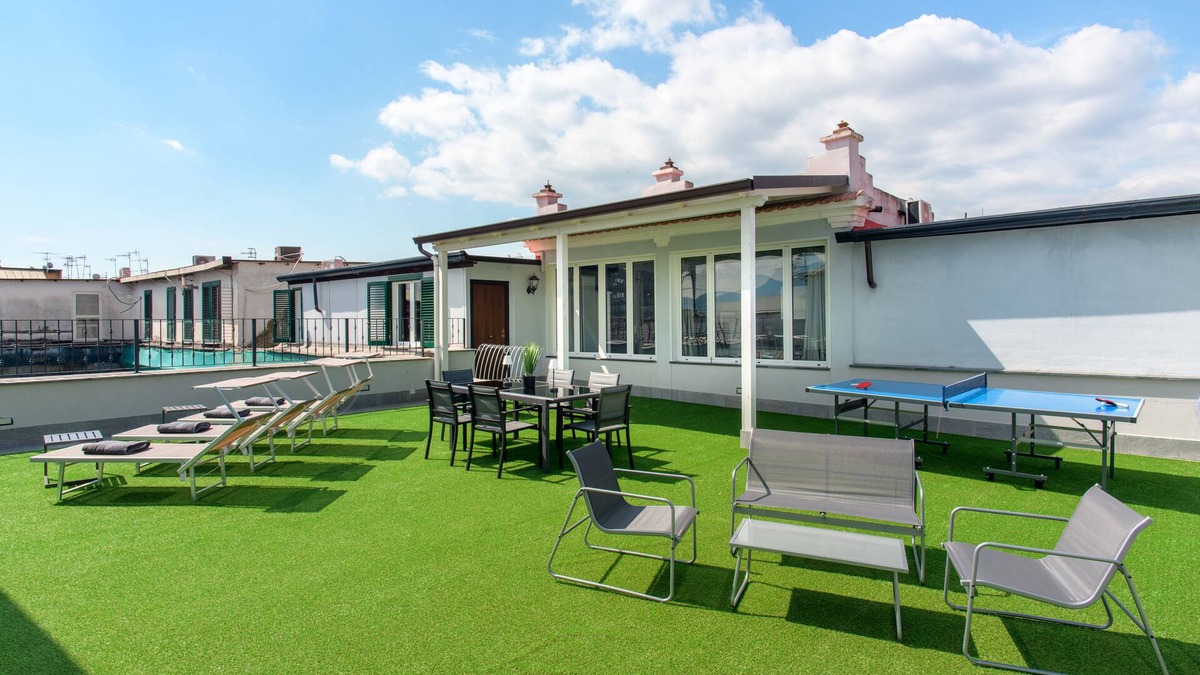 Vasto Apartment | Penthouse with garden and terrace Garibaldi square