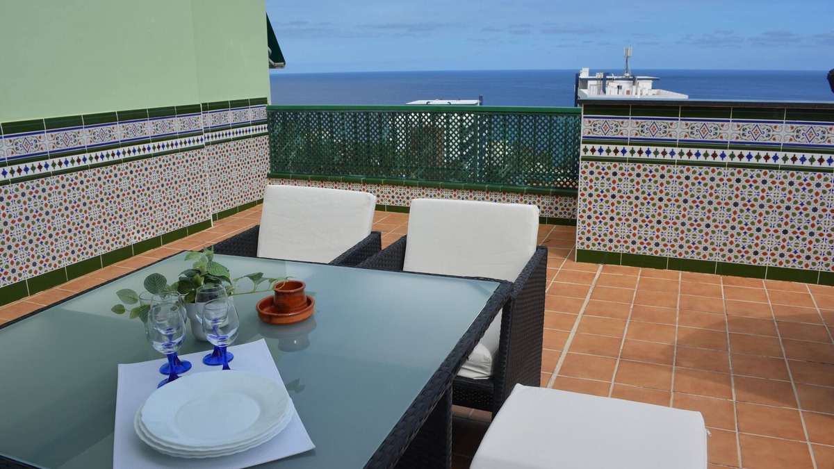 Las Caletillas Apartment | Penthouse with see view and pool in Las Caletillas free WIFI