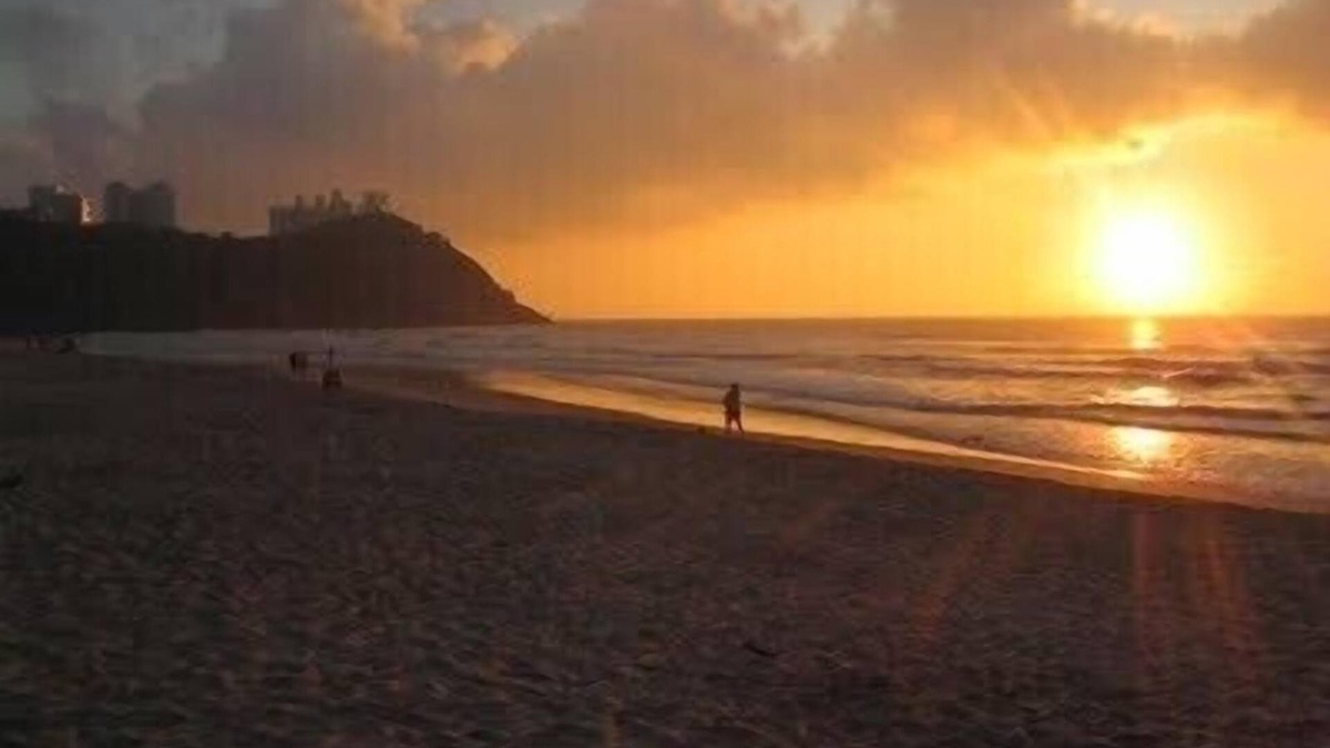 Guaiuba Apartment | Penthouse with two suites - Praia do Tombo 8 people