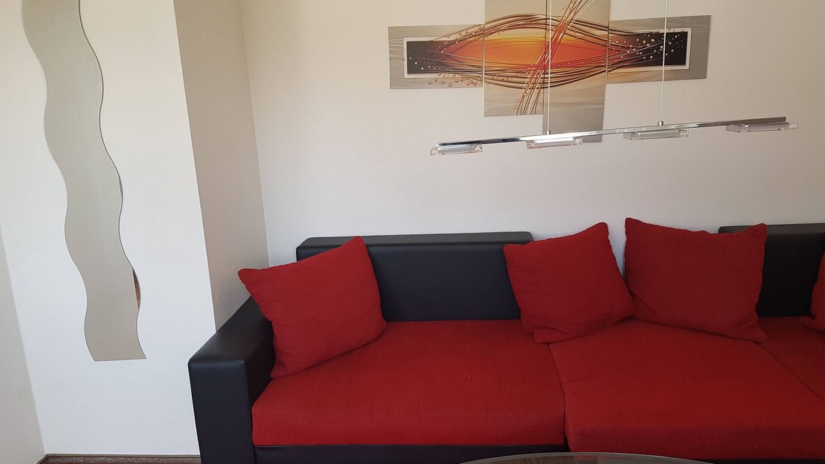 Elberfeld Apartment | Penthouse with view to the Stadthalle