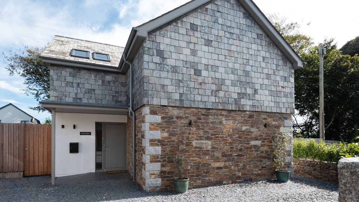 St Minver House | PENTIRE, pet friendly, character holiday cottage in St Minver