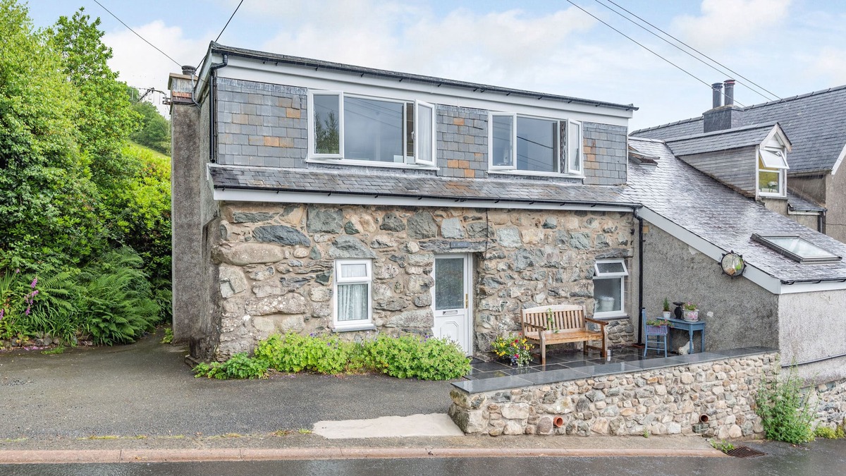 Dolgellau Cottage | PENTY, pet friendly, country holiday cottage in Dolgellau