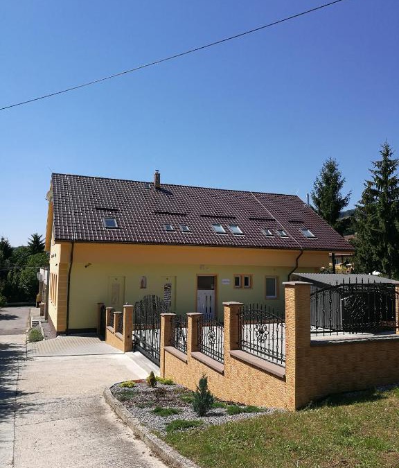 Kanianka House | Penzión Melódia