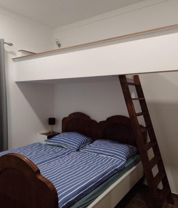 Kraluv Dvur House | Penzion Litohlavy 17 - Na samotě u lesa