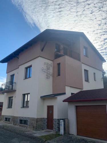 Ledec nad Sazavou House | Penzion Na Potoce