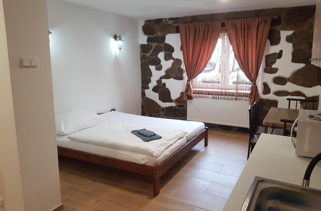 Brezova House | Penzion na statku Březová