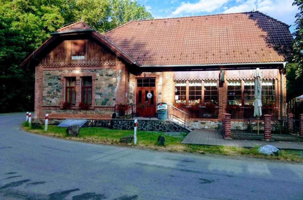 Chynov House | Penzion Pacovka