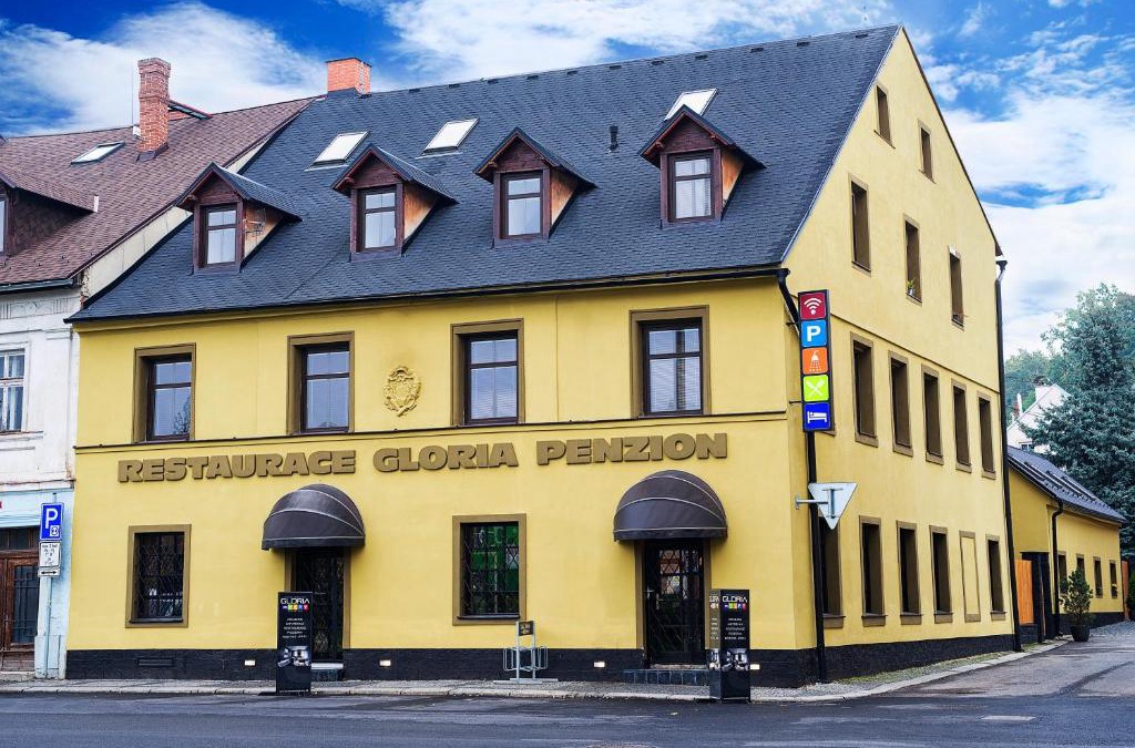 Chrastava House | Penzion, restaurant Gloria