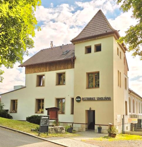 Krasna House | Penzion Sokolovna Krásná