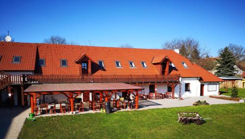 Chotoviny Hotel | Penzion U Farmáře