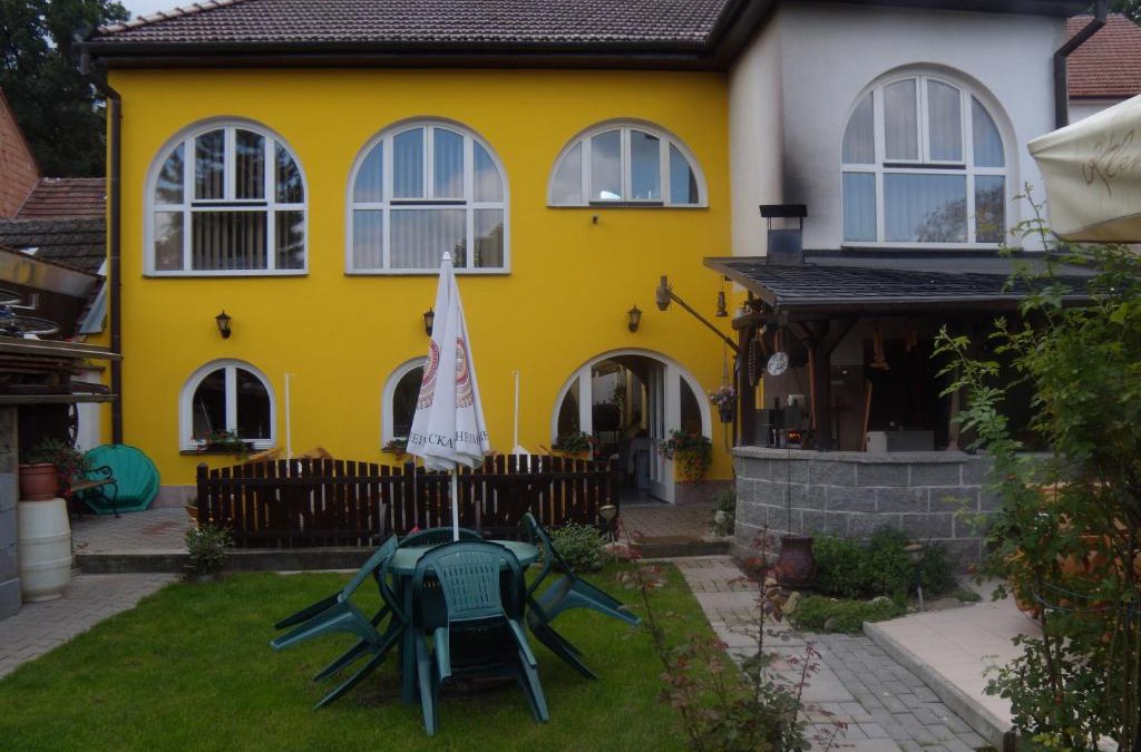 Ivancice Hotel | Penzion U Urbanů