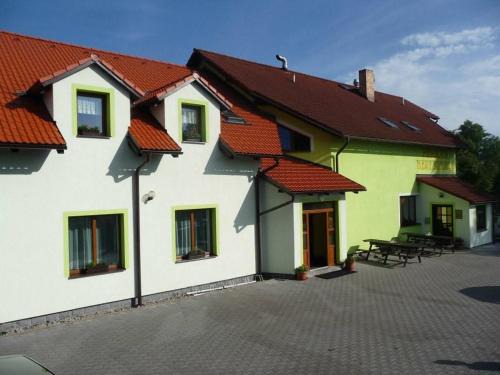 Hlinsko House | Penzion Zlata studna