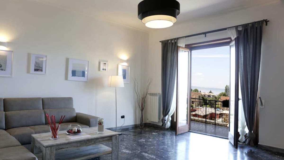 Lake Bracciano Apartment | Pepè apartament .Comfort and tranquility of your vacation.