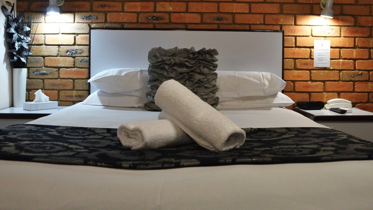 Shepparton South Hotel | Peppermill Inn