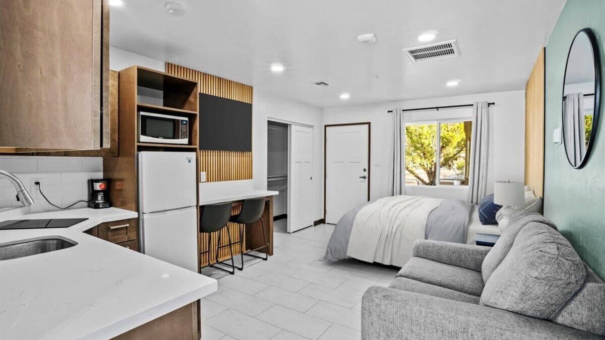 Safford Apartment | Peppertree Studios D3
