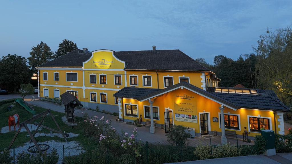 Neuhofen an der Ybbs House | Perbersdorfer Heuriger