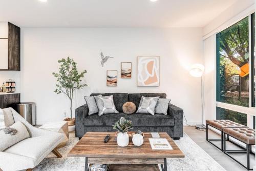 Eastlake House | Perch - View on Franklin