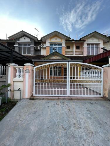 Pulai House | Perdana Homestay Skudai