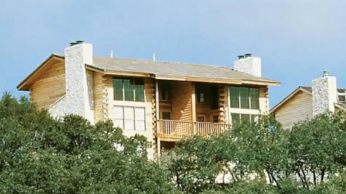 Bandera Condo | Perennial VC Bandera 1A