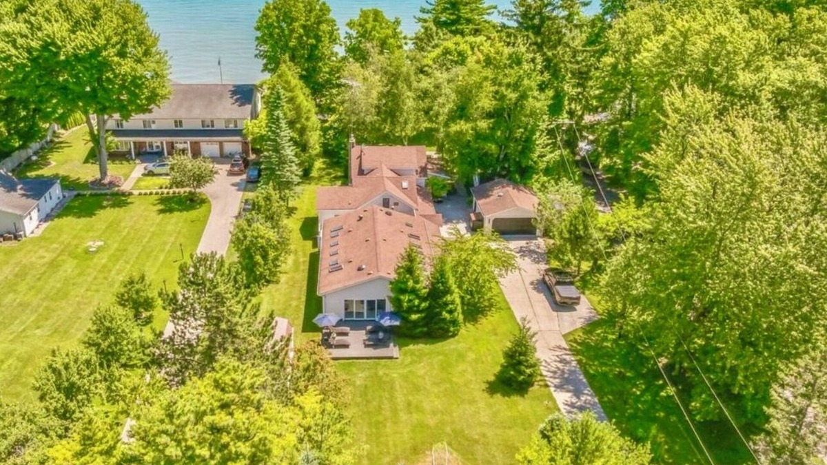 Carsonville House | Perfect 5-bedroom house with private beach, indoor pool, in charming Carsonville